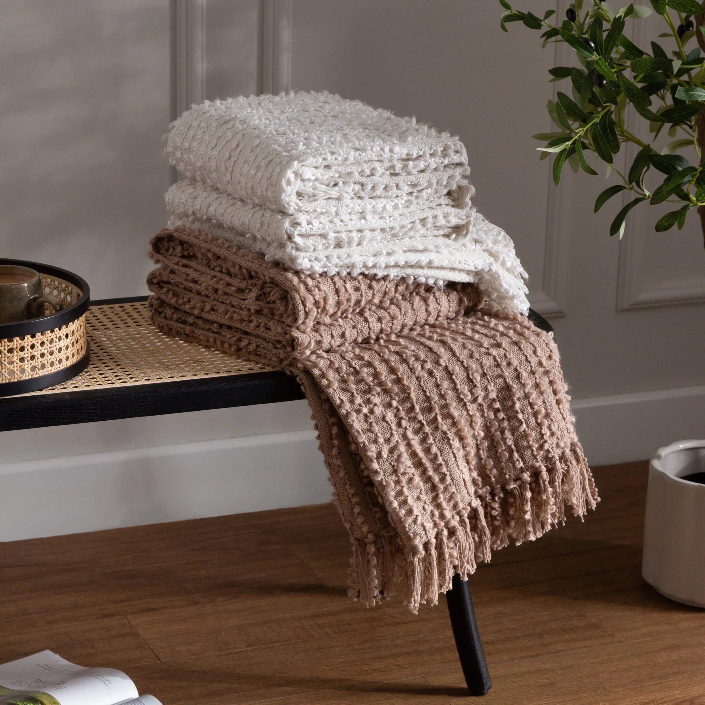Arvo Woven Tasselled Throw - 130 x 180cm