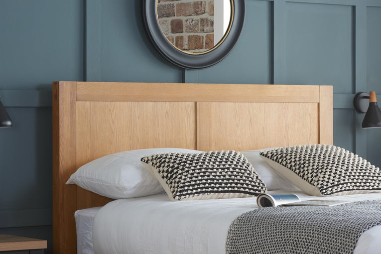 Bellevue Bed Oak
