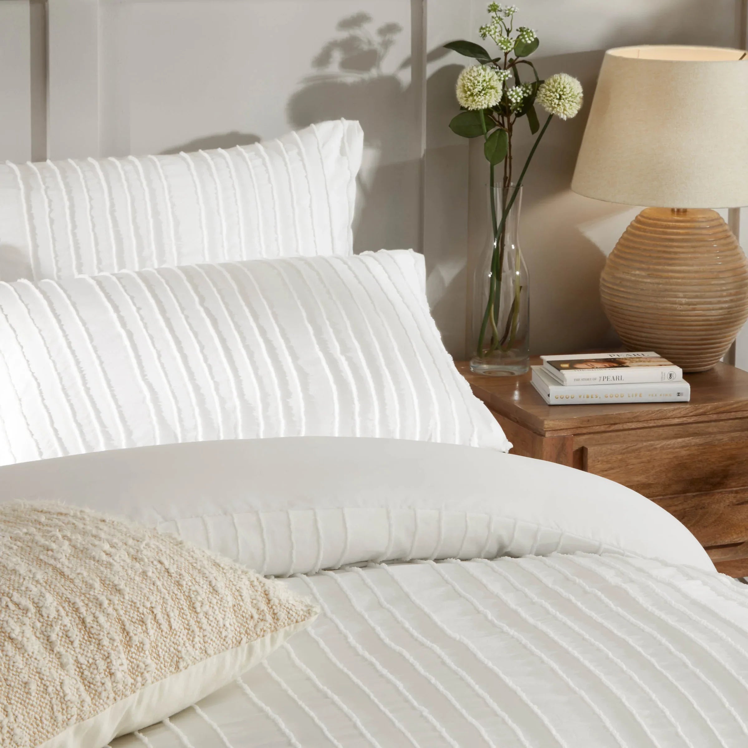 Harrison Stripe Tufted Soft Touch Duvet Cover Set White